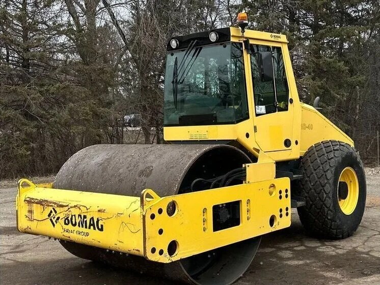 2014 Bomag BW 211D-40